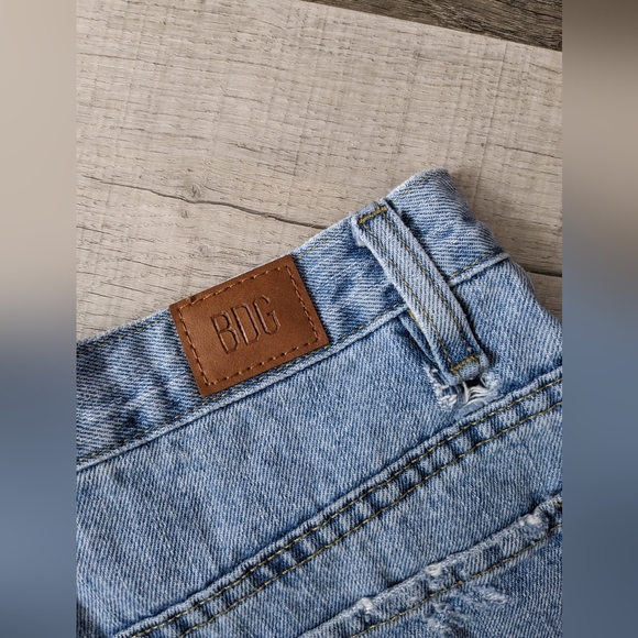 BDG Urban Outfitters Womens Mom High Rise Size 26 Blue Rolled Hem Jeans - Picture 7 of 7